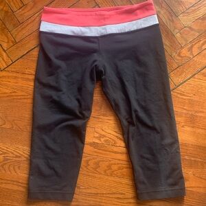Lululemon Groove Crop Leggings